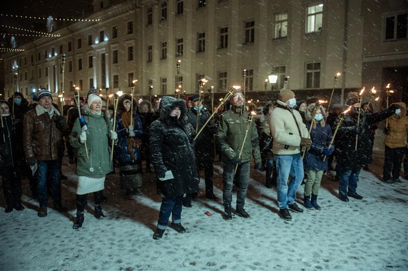 Emotsioonid, m&uuml;&uuml;did ja pidevalt halb valitsus