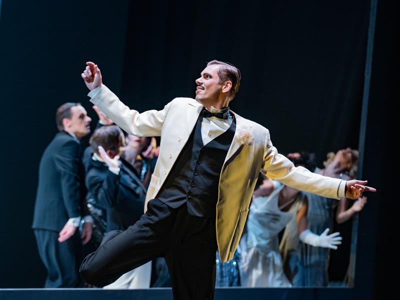 Sumedas öös on stiili, aga kuhu jäävad inimesed?