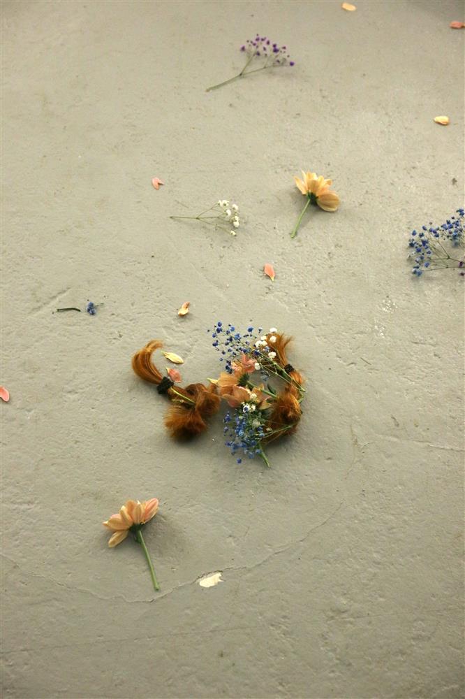 Pastelne, rahutu, hirmutav saladus