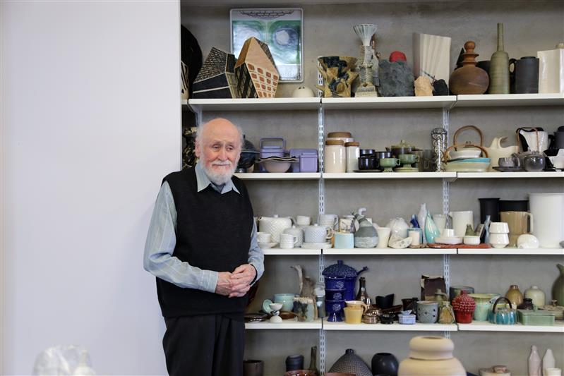 Mees, kes tunneb Keraamikat