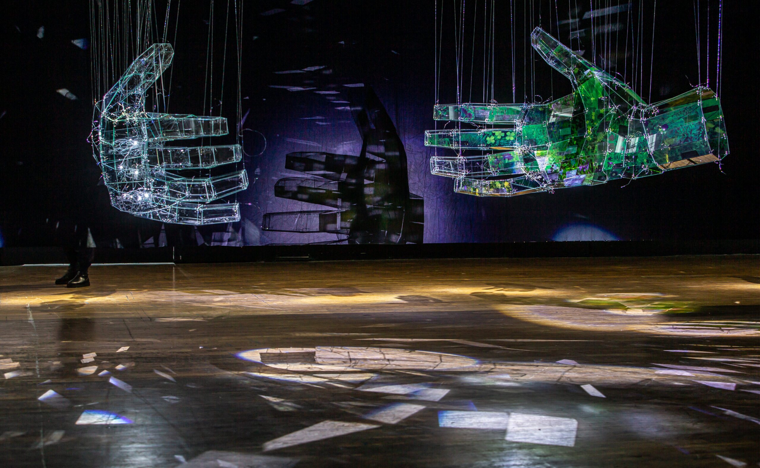 Kättpidi klaasi sees