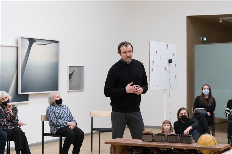 Maa-alused helid galeriiruumi valgusvihus