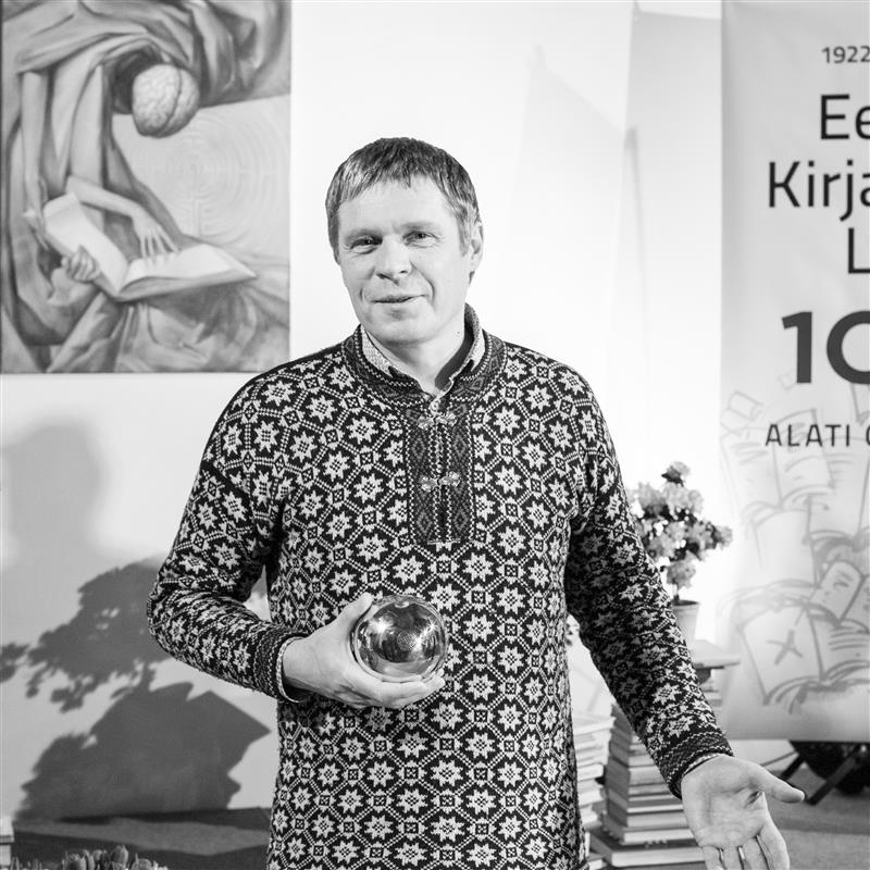 Suitsu nurk XIV  – Hasso Krulli „millal emme koju tuleb“