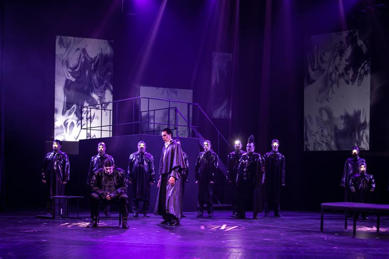 Maailm kui arm ja surm