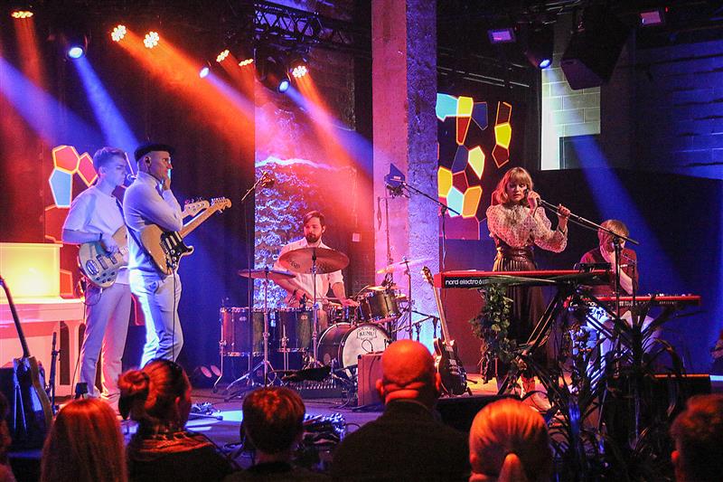 Katkendlik aruanne meeldivalt terviklikust festivalist