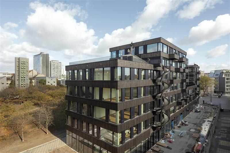 Hea maja on v&auml;&auml;rt poolt kuningriiki