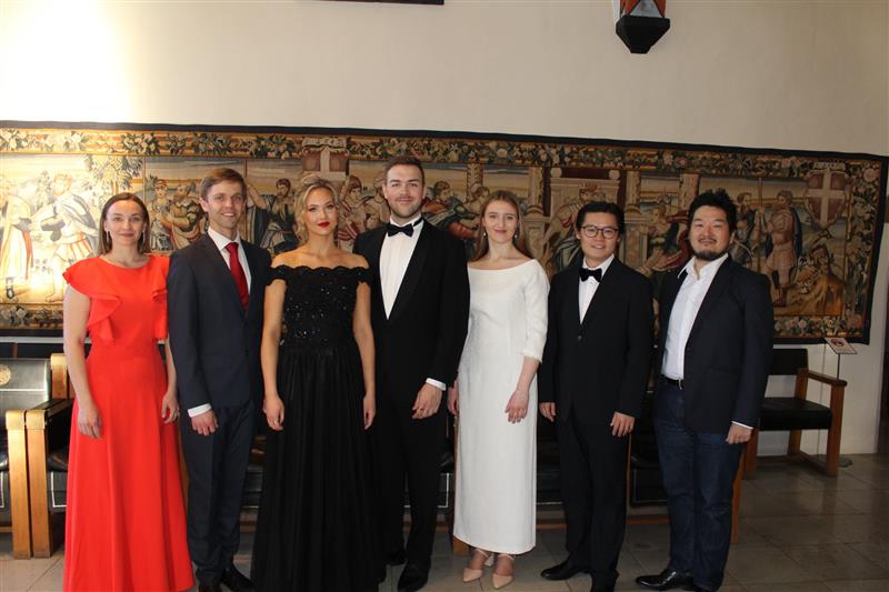 Kas valgusvihk pilkasel teel v&otilde;i spordiv&otilde;istlus?