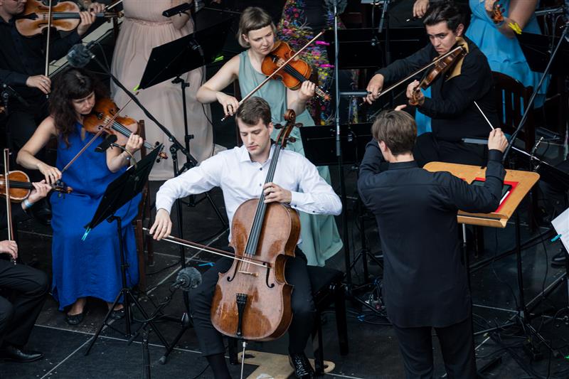 S&uuml;damega tehtud festival