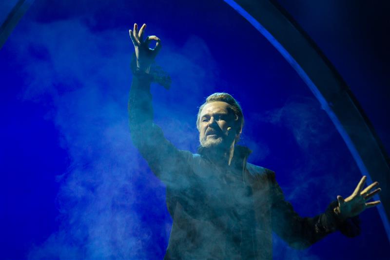 Uljas koguperemuusikal liivakellaga