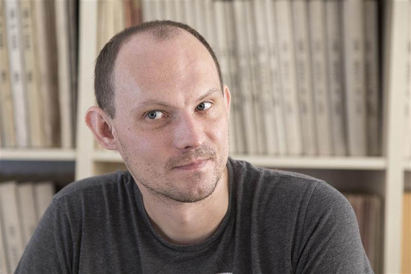 Pealelend  – Ott Karulin, teatrikriitik