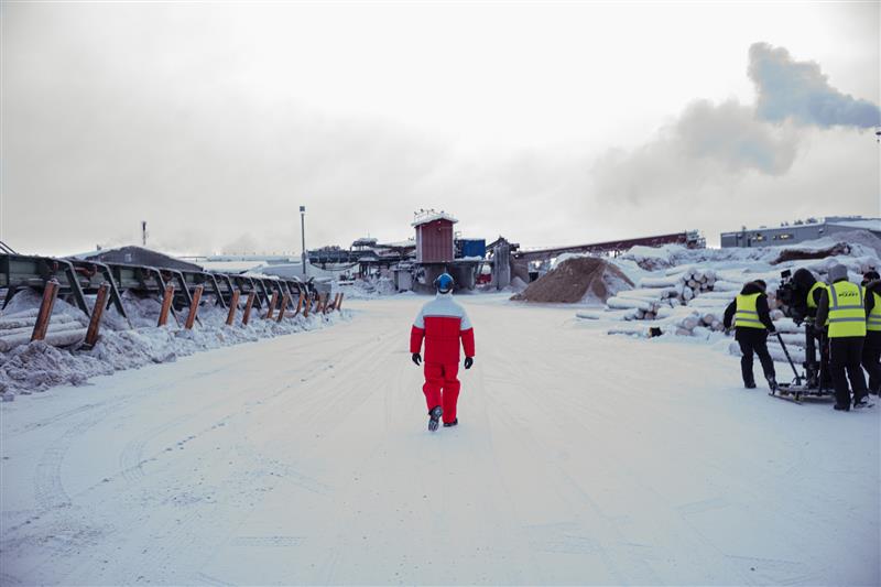 Soomlaste iseolemise tragikoomiline apoteoos