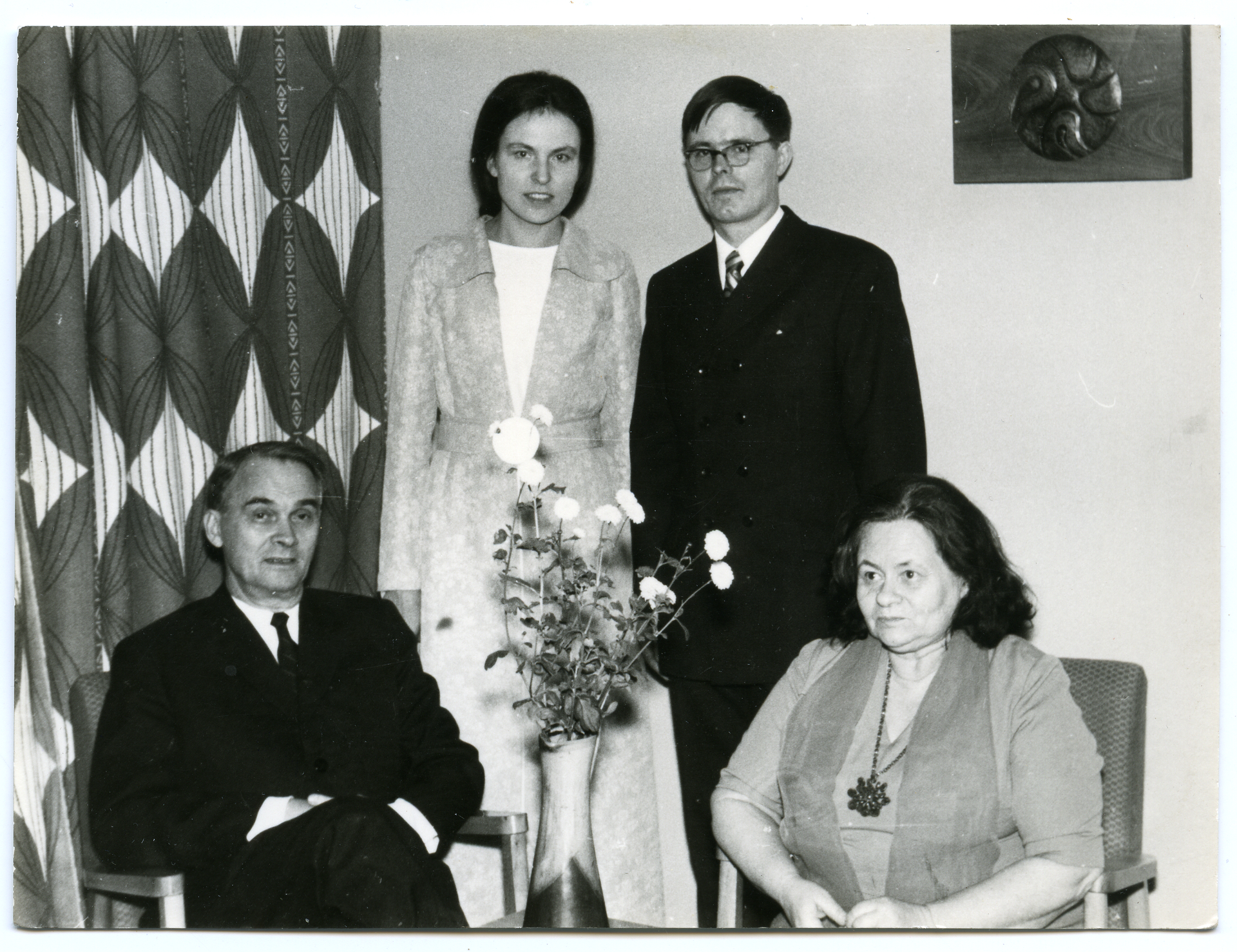 Kuidas tähendab nüüdisvärss?