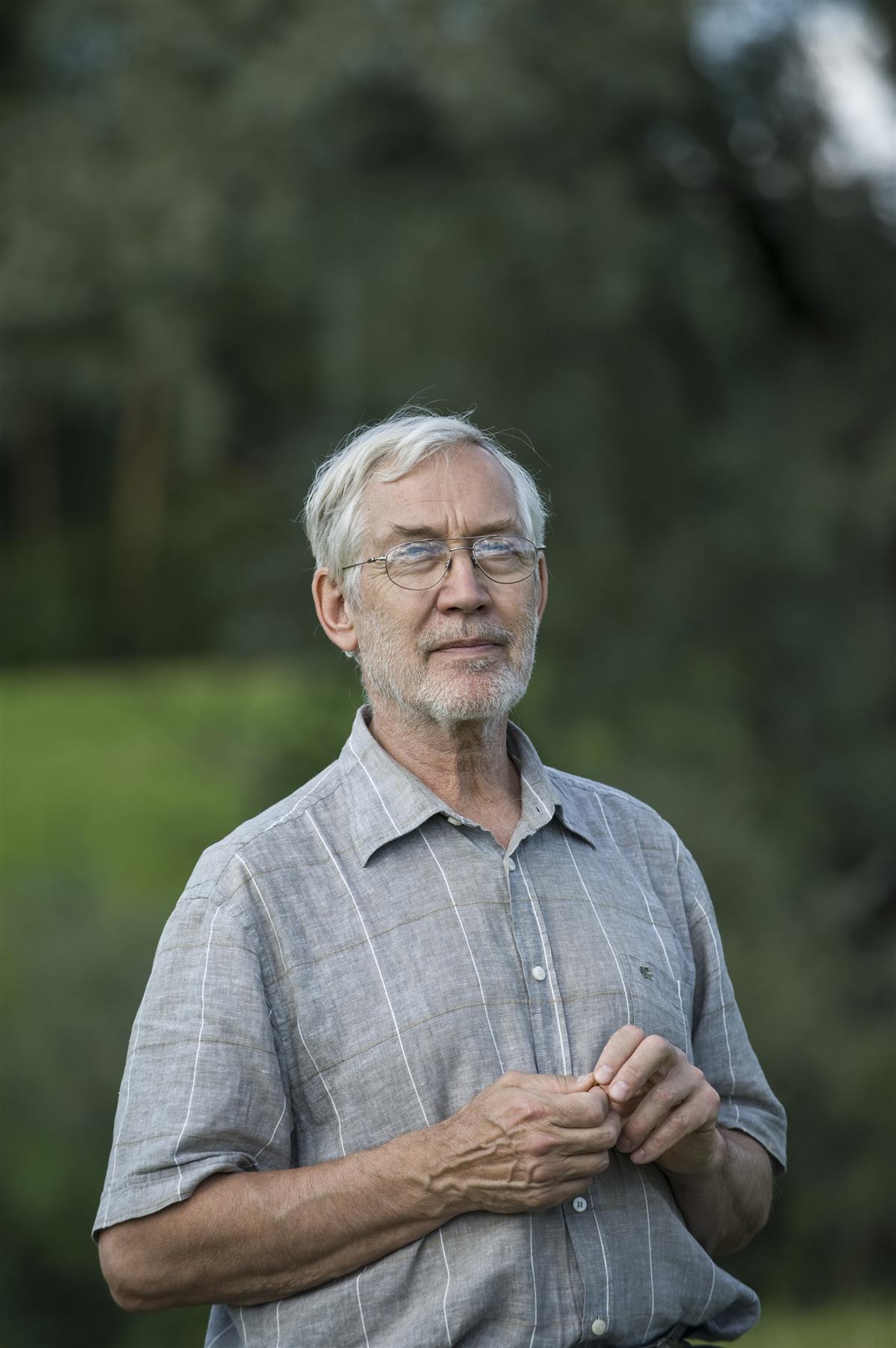 Võõraste kätega kirjutatud lugu