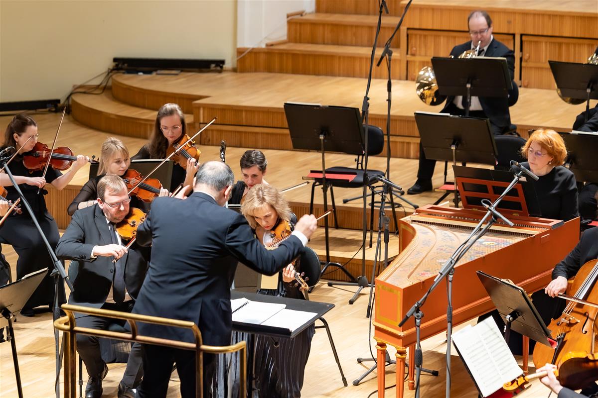 Polaarekspeditsioon barokist tormi ja tungini