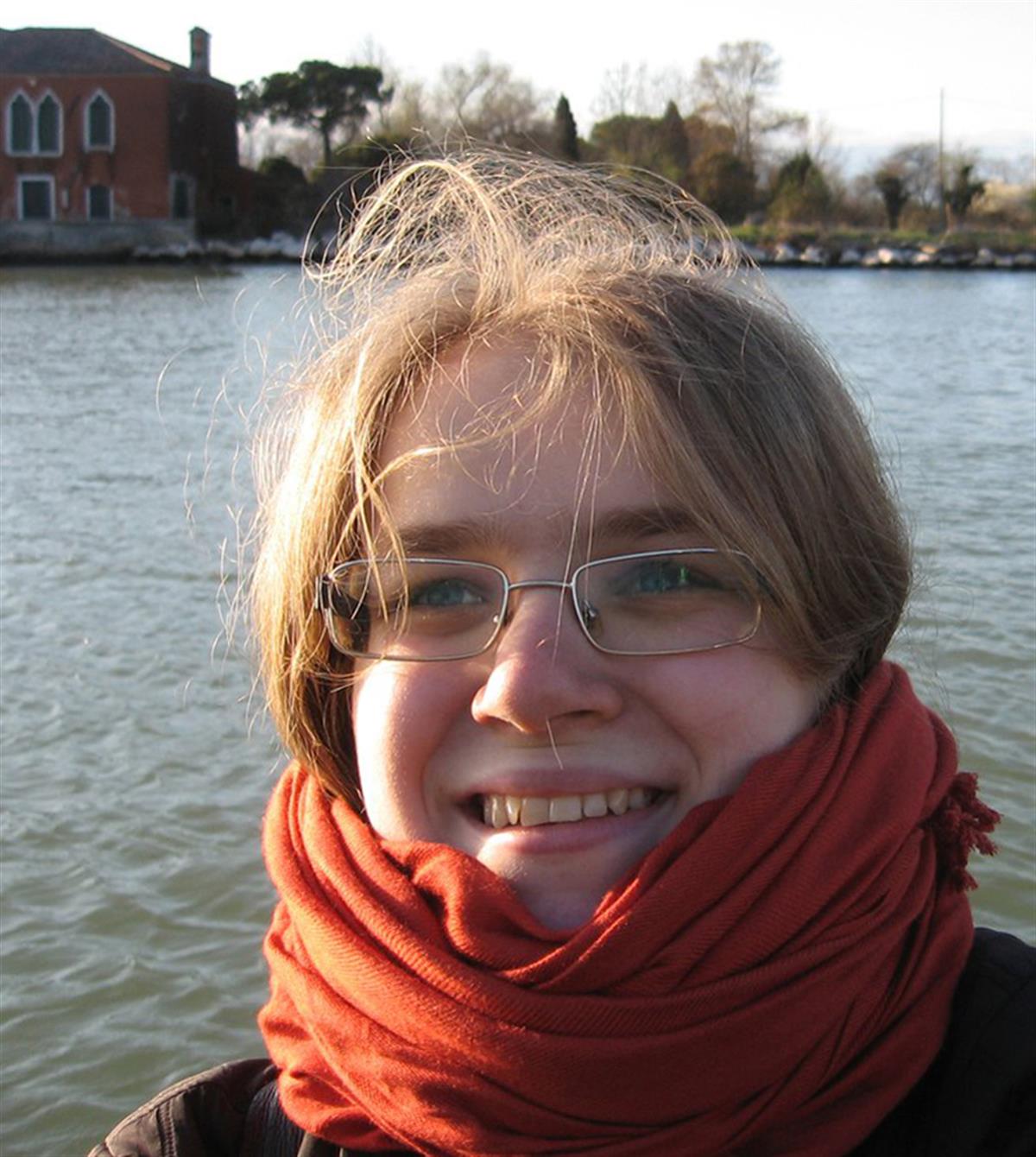 Pealelend  &ndash; Helen Unt,  Eesti Animatsiooni Liidu juhatuse liige