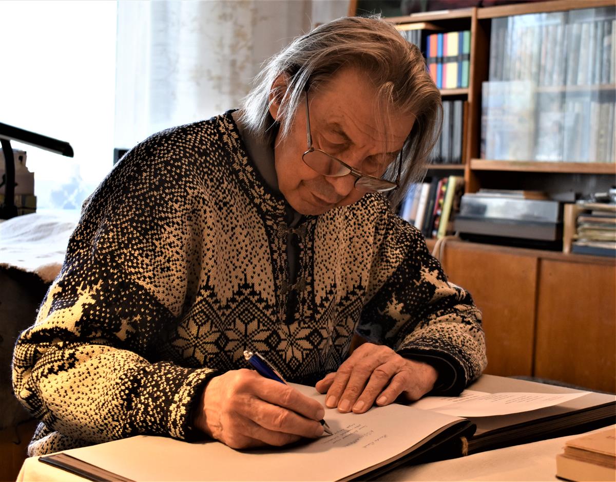 Juhan Liivi luuleauhind Hando Runnelile