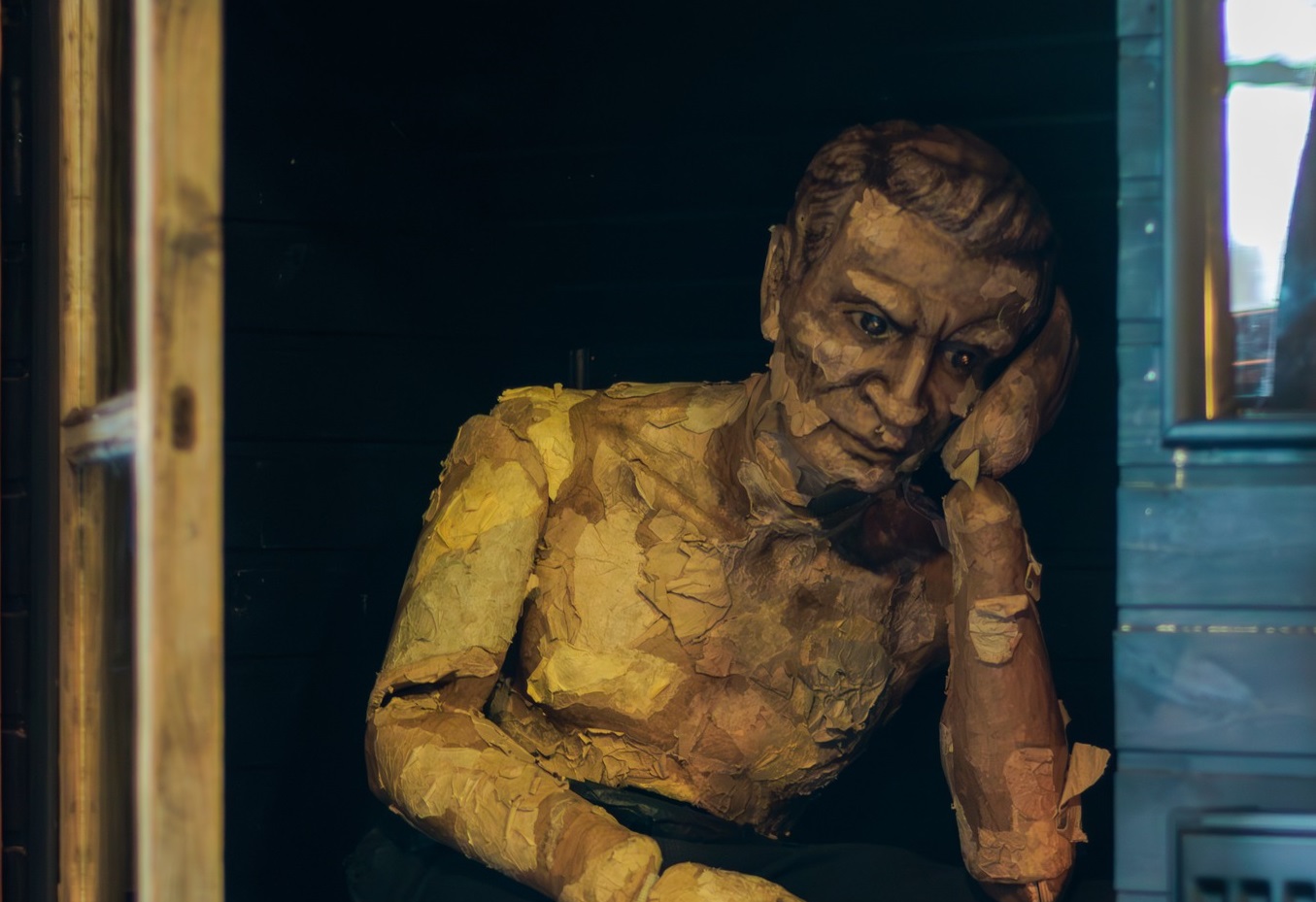 Suitsu nurk XXI – Hando Runneli „Küünlapäeval“