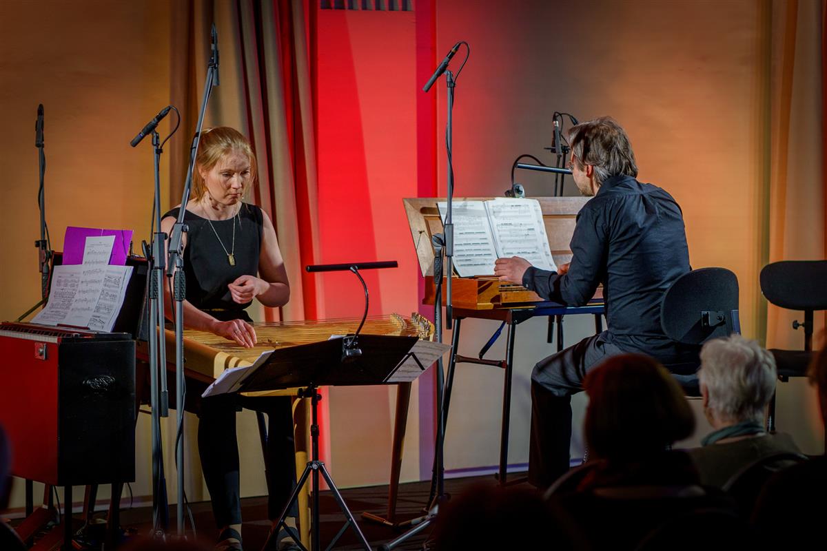 Mitmek&uuml;lgne mai