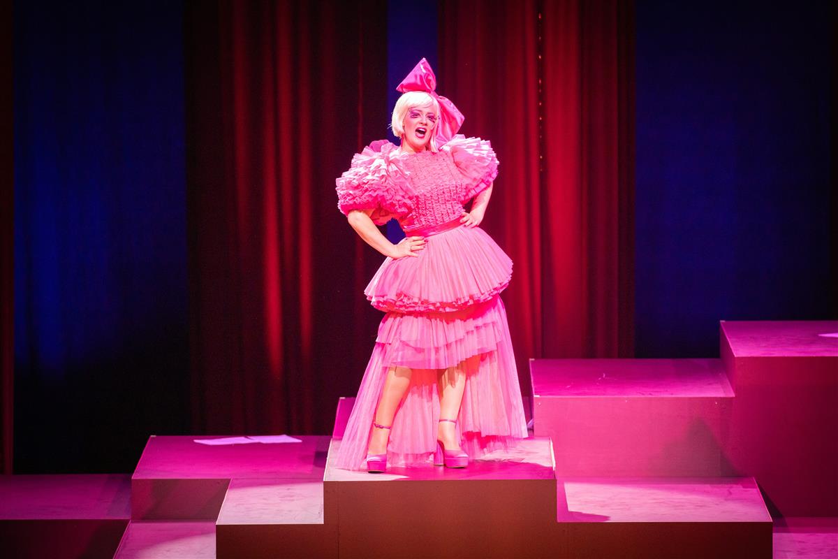 Ooperi &bdquo;Crisis&ldquo; j&auml;relm&otilde;tteid