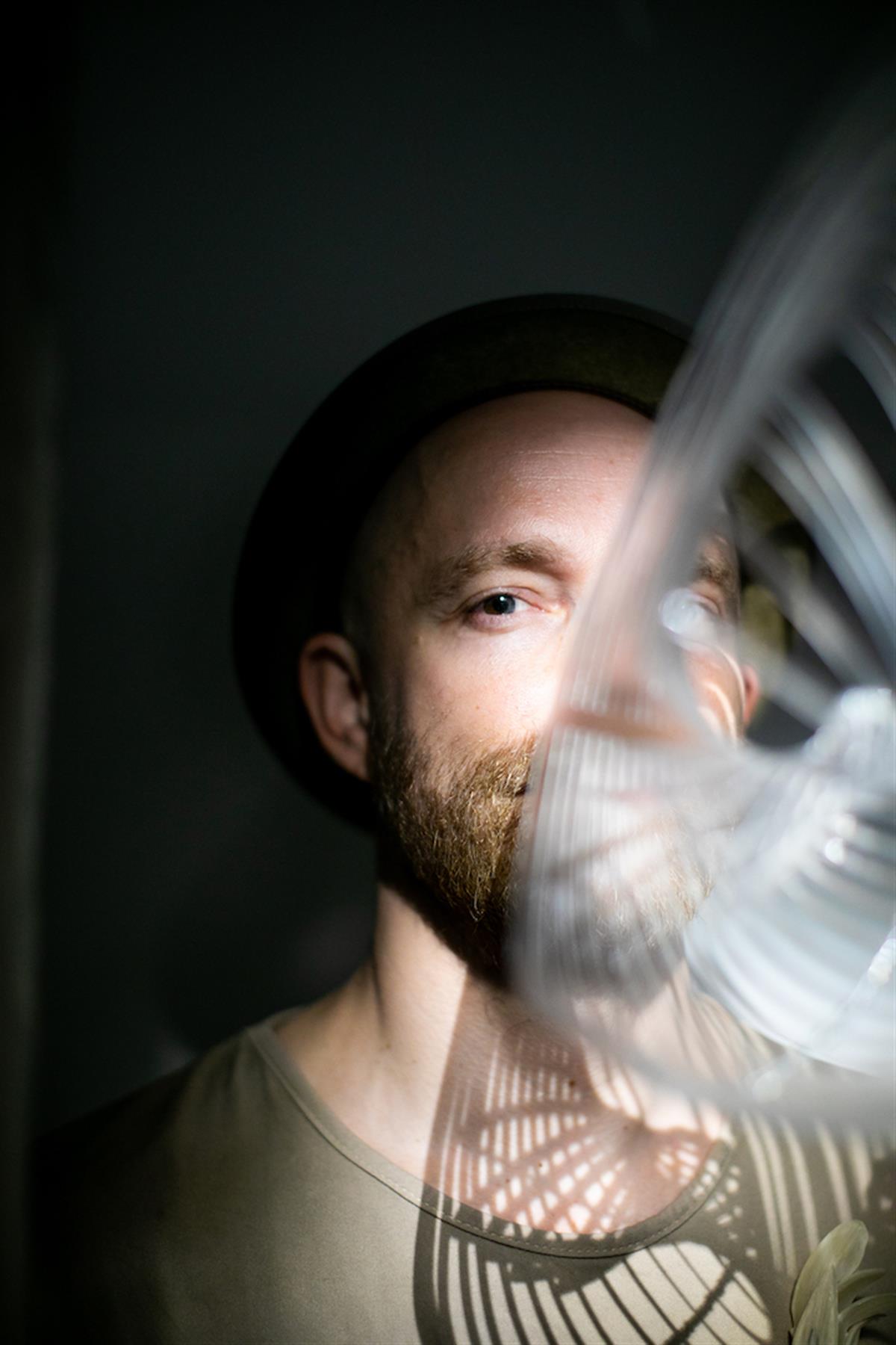 Maailm, kuhu pageda, kui elu kisub koledaks