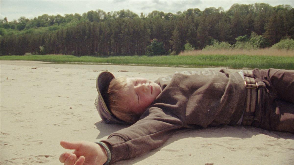 Rahu lootuses, aegluse ülistuseks, päikese ootuses