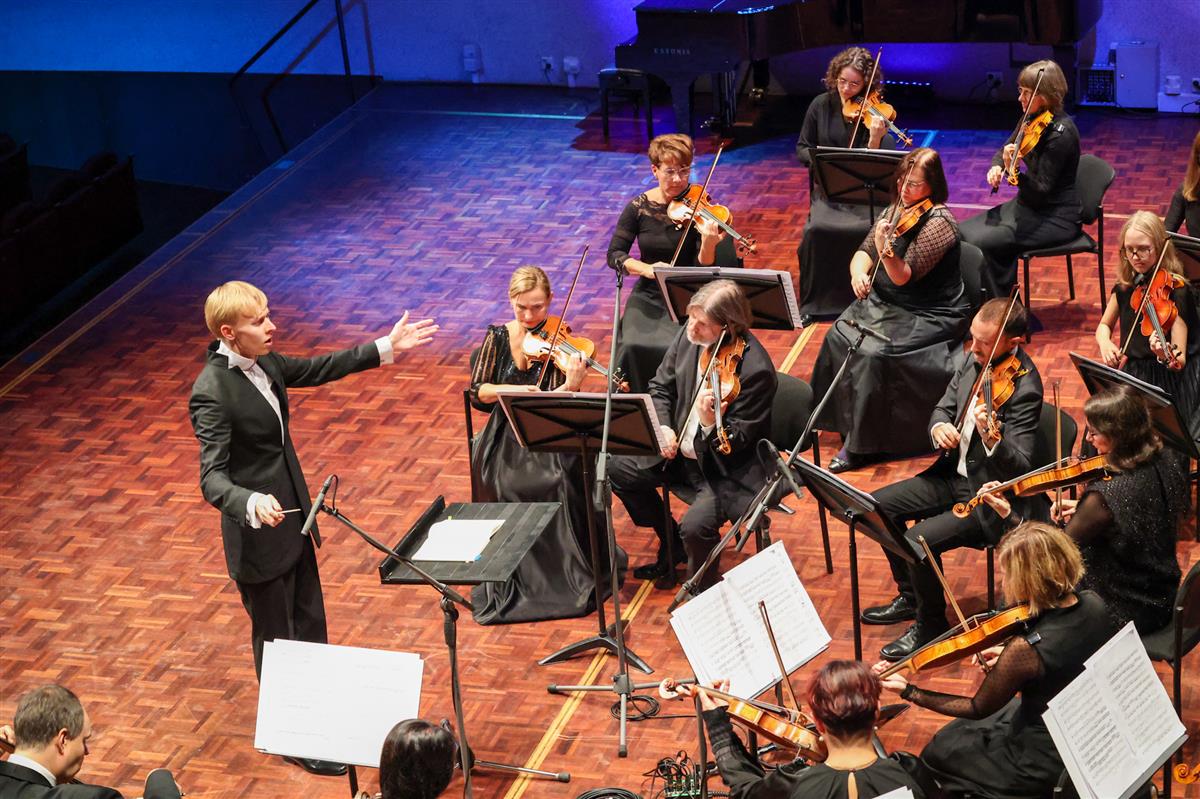 Fanfaarid Pärnu Linnaorkestri 30. hooaja auks