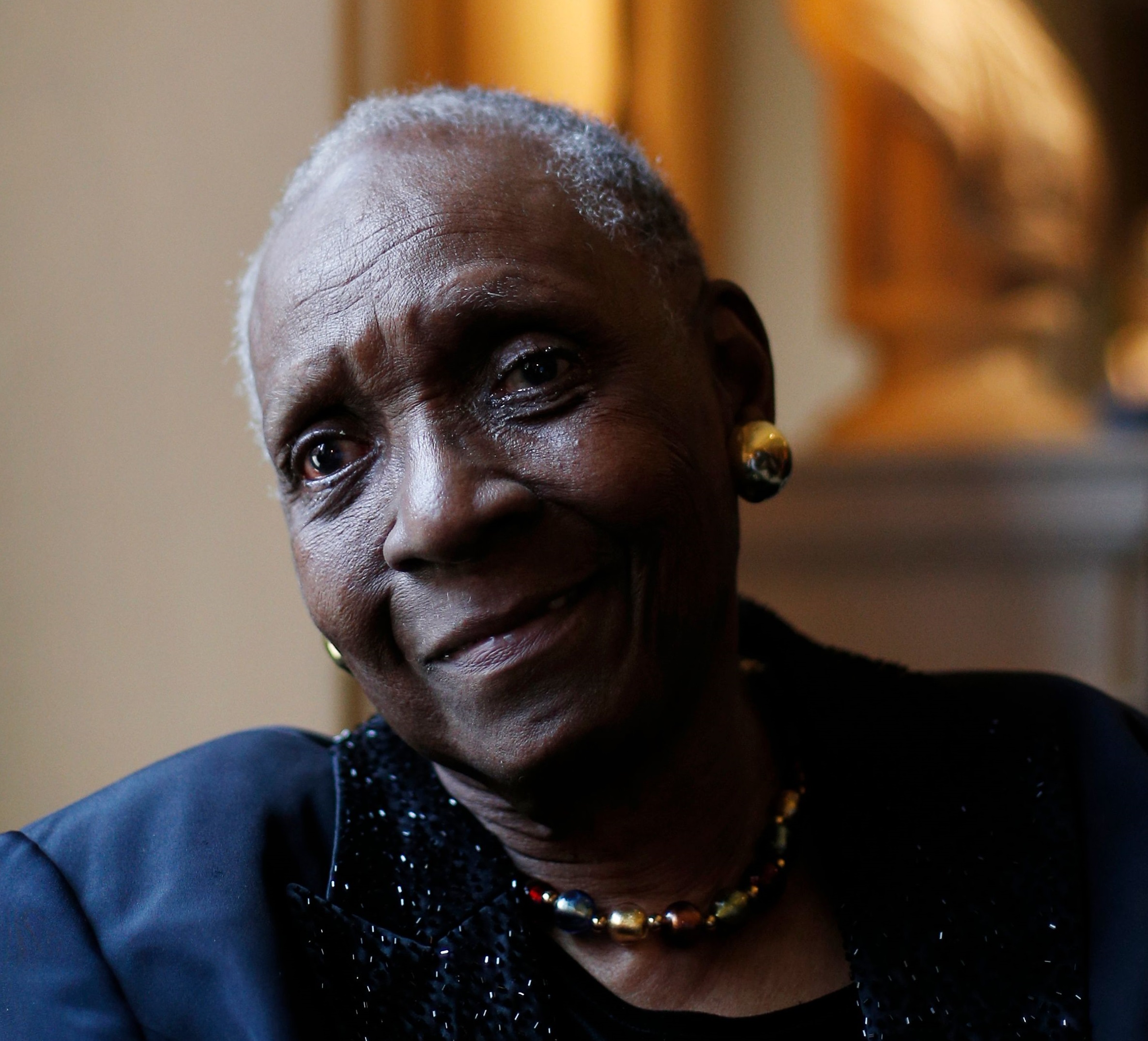 Maryse Cond&eacute; ja &uuml;hiskonna mangroov