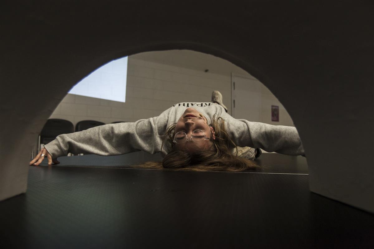 K&uuml;mme h&uuml;perisiklikku sisekaemust