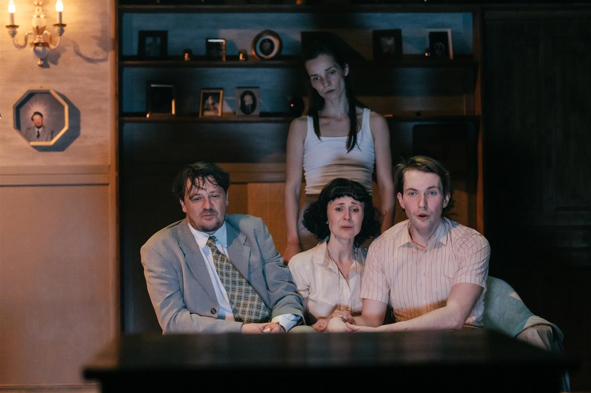 Kihvahammustustega Lottemaalt