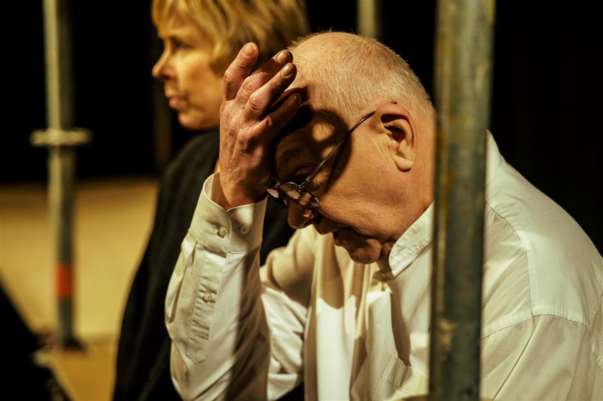 T&uuml;viteksti &otilde;iekobarad kerges tuulepuhangus