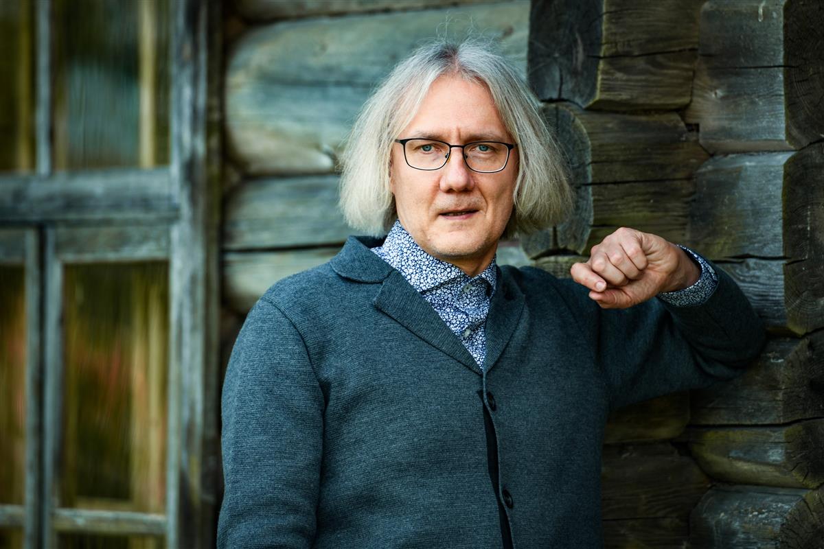 Suitsu nurk XXV – Kruusa Kalju „Ära hommikul päri“