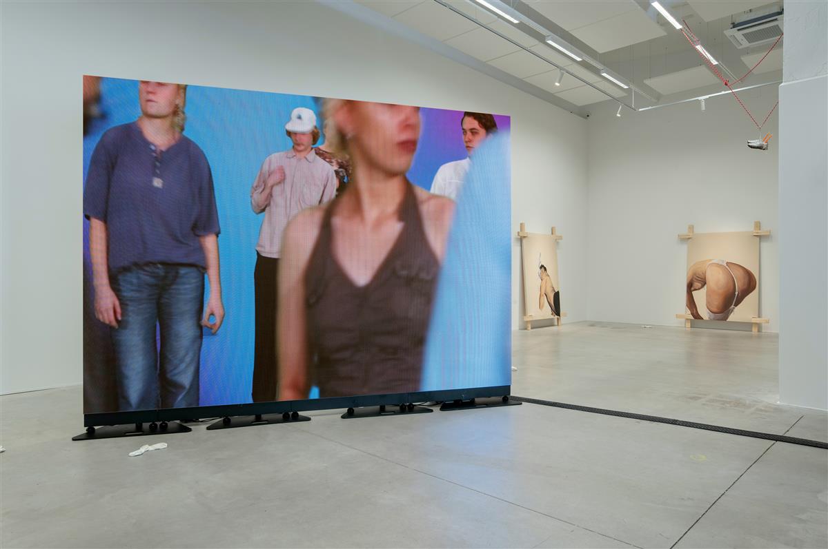 Tasane tiksumine igikestvas kevades