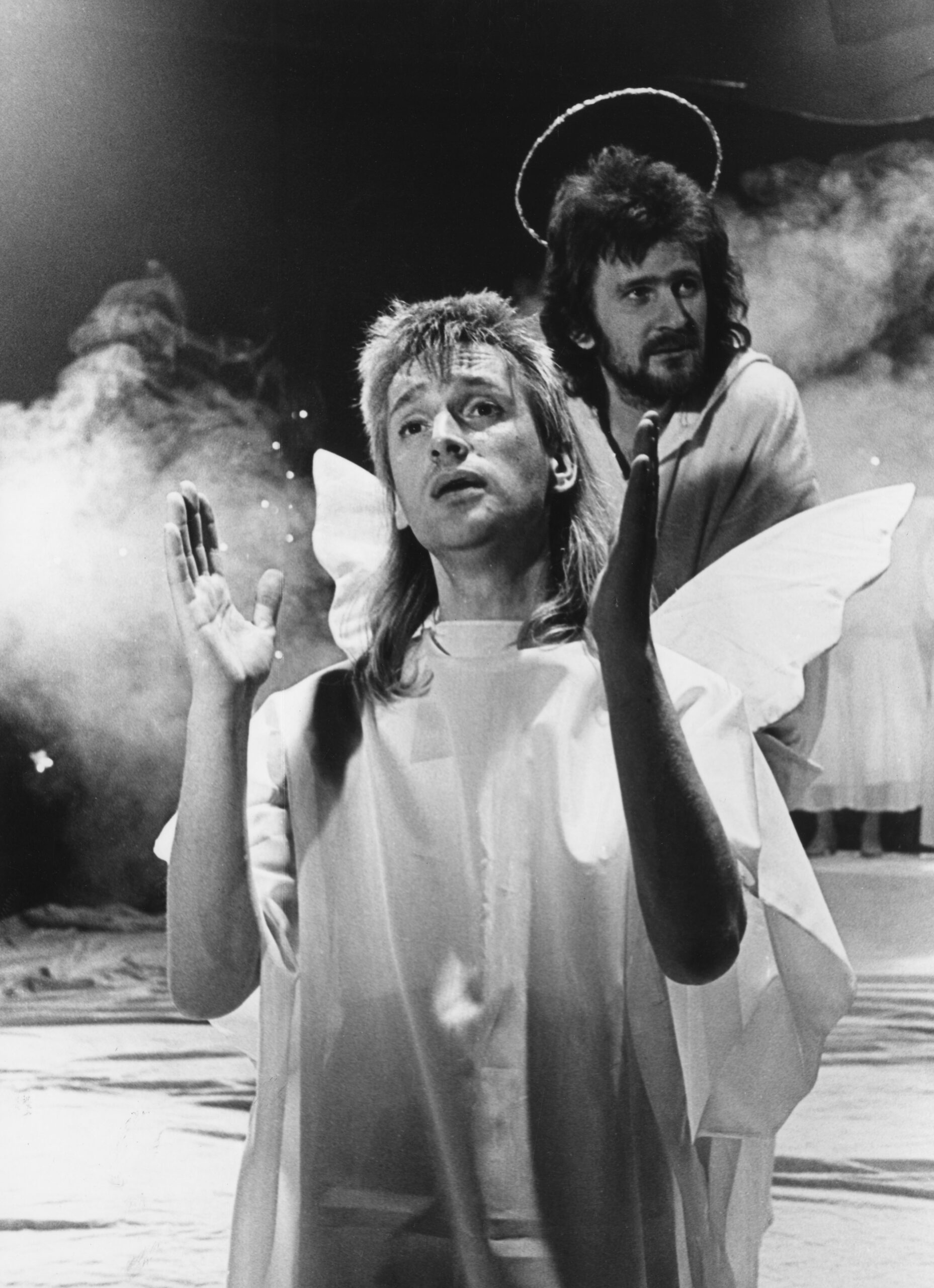 S&uuml;ldist s&otilde;ja soojendusesinejani