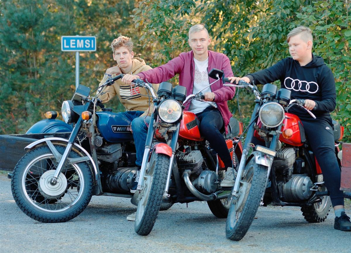 Kihnu mootorratta lugu. Kas mootorratas on kultuurip&auml;rand?