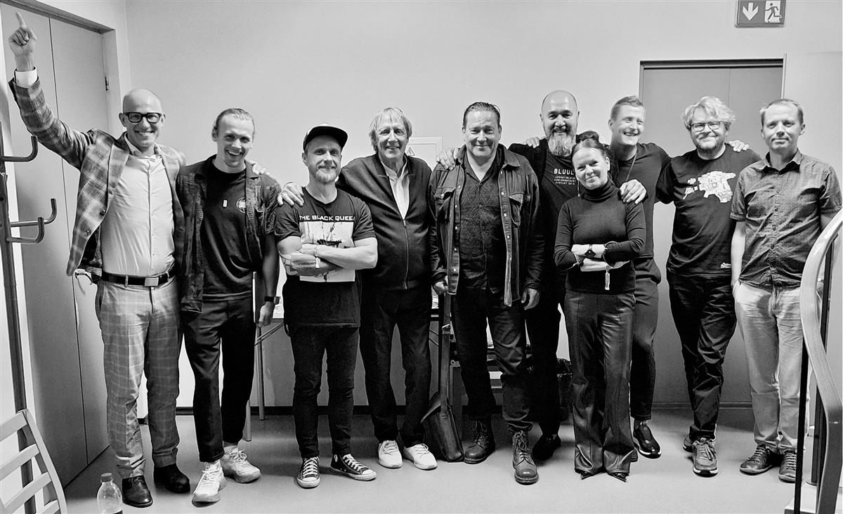 Luulelausujad suurel laval