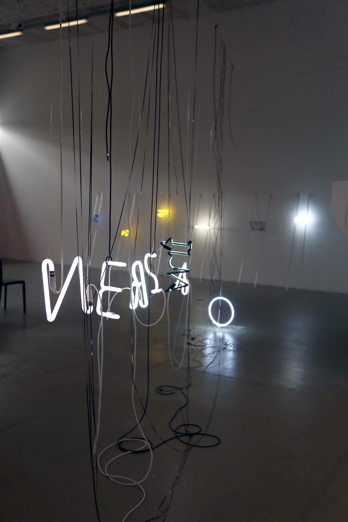 Tumedate mõtete valgus, mida me kunagi ei näe …