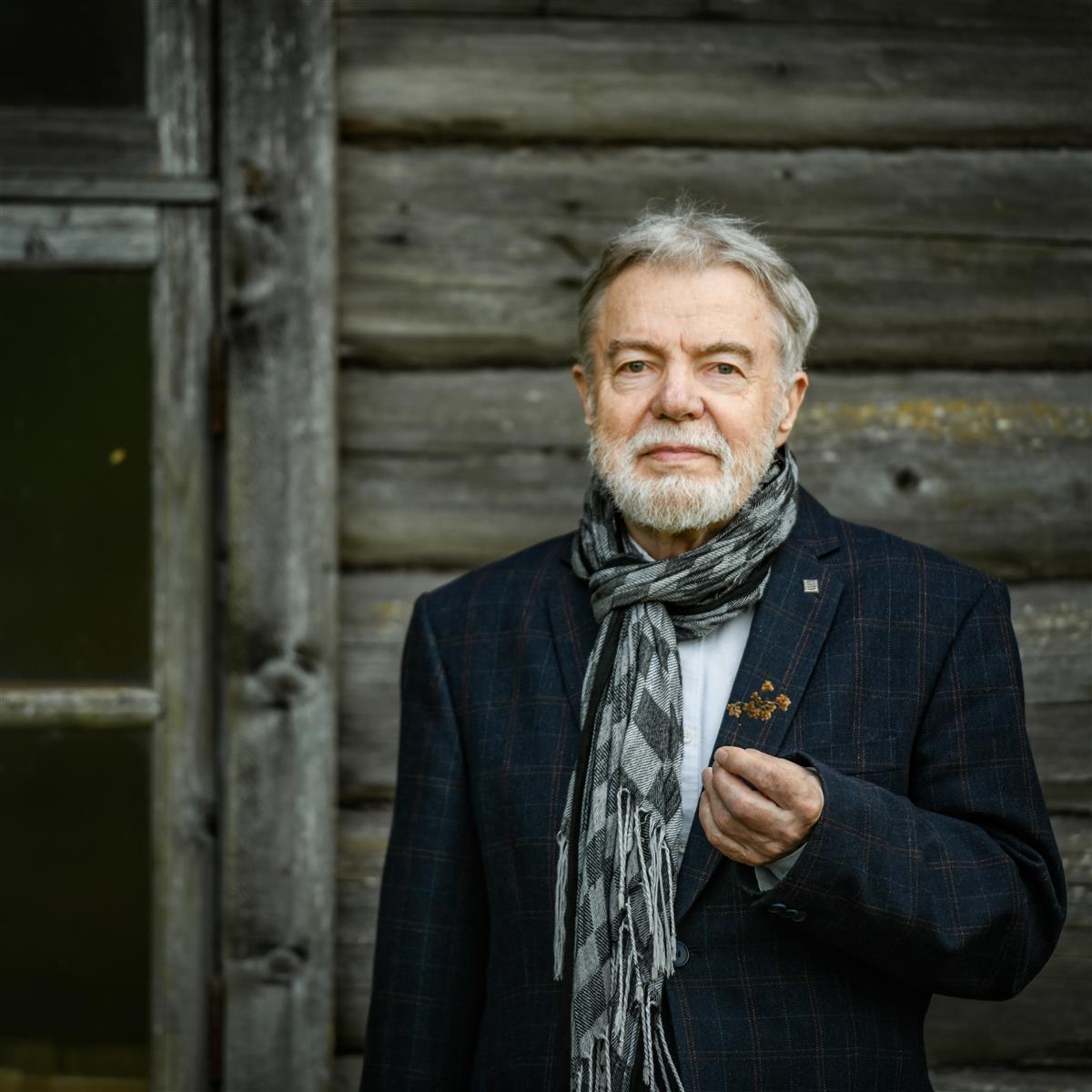 Suitsu nurk XXVI &ndash; J&uuml;ri Talveti &bdquo;11. septembril 2001 Salzburgi hotellitoas&ldquo;