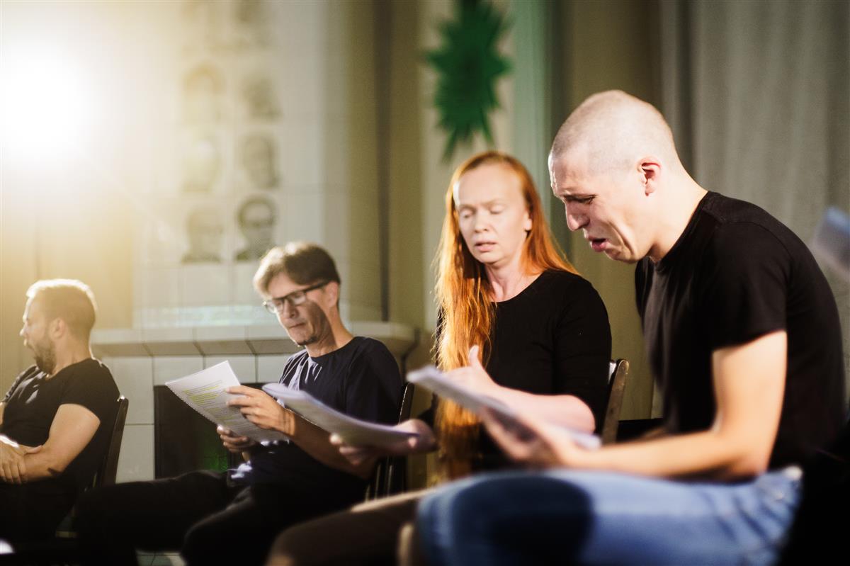 Kolmkümmend näidendit äratundmishetkede sillal