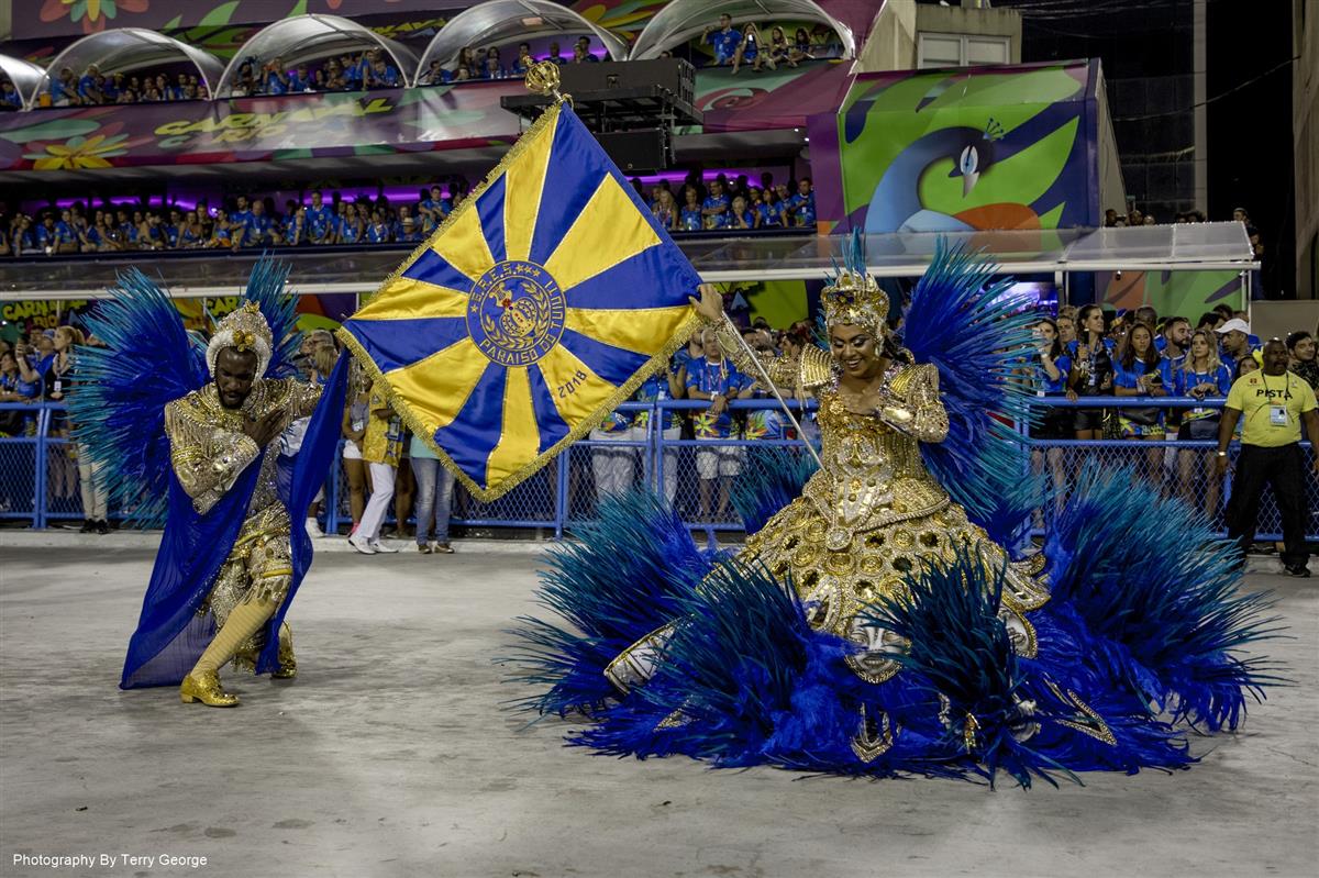 Tants eri maailmade vahel ehk Ladina-Ameerika keeruline identiteet