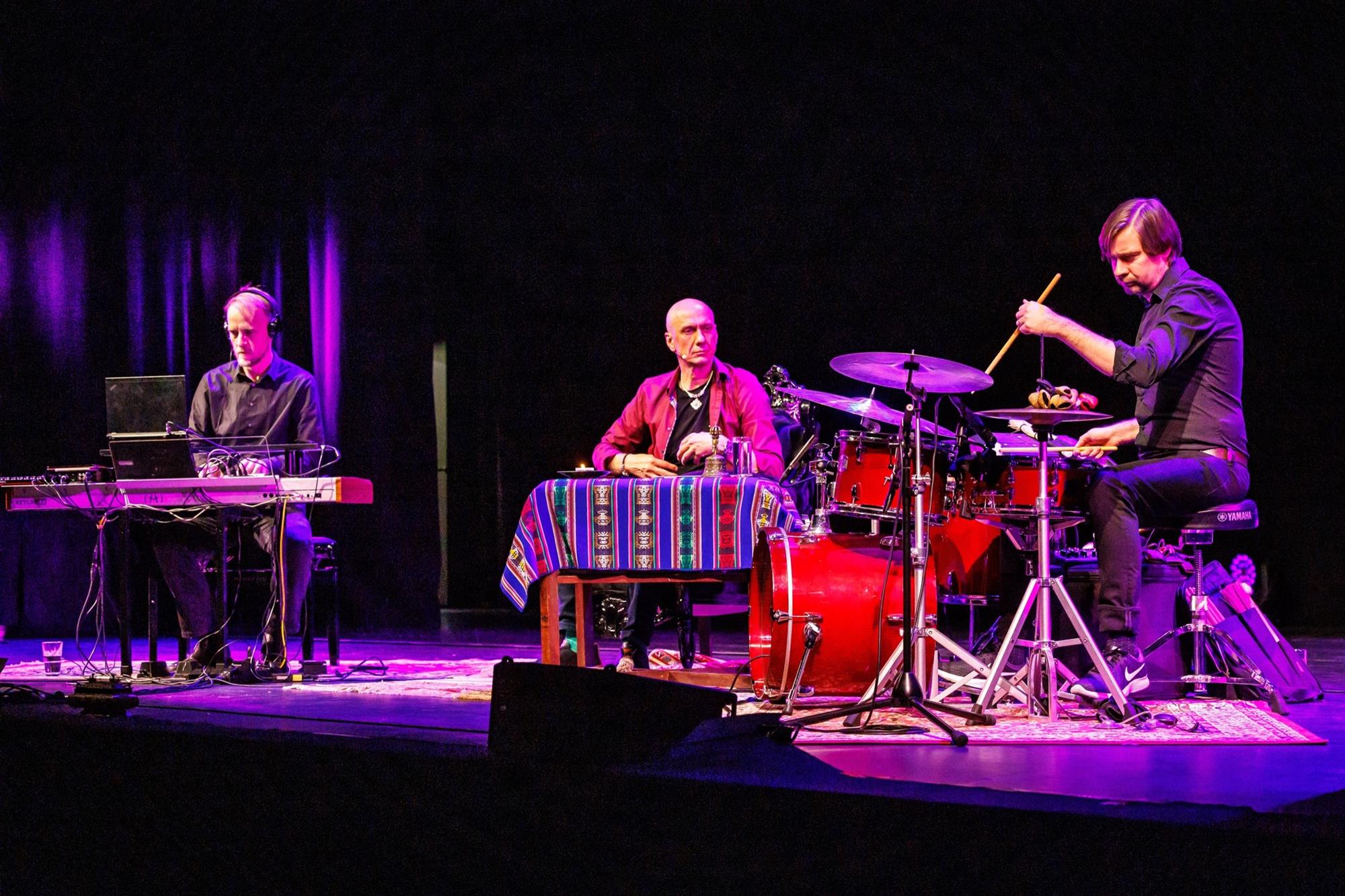 Mõtterännak selgeltnägeva muusika saatel