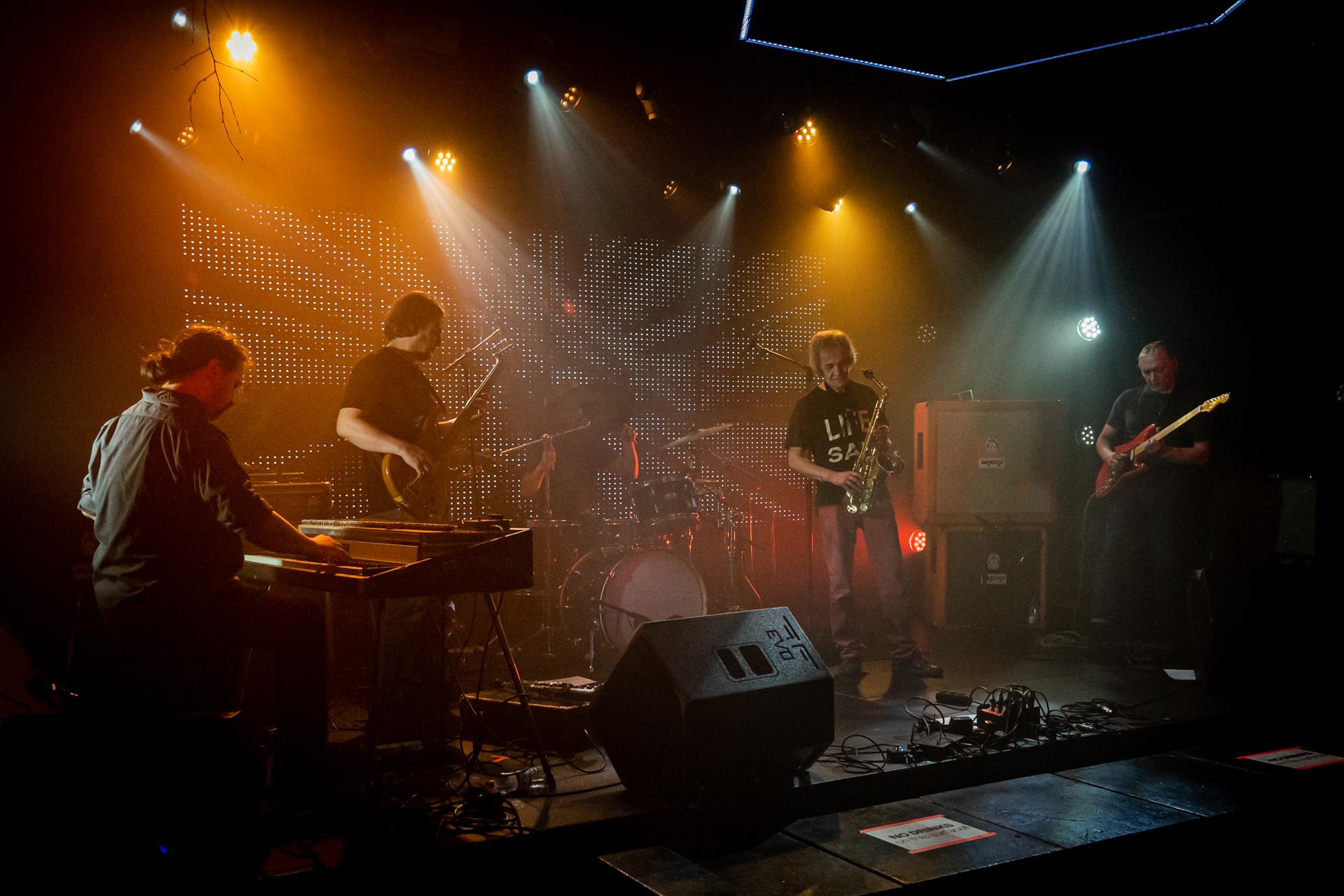 Neetult valjult, ja seda juba kaheksa aastat