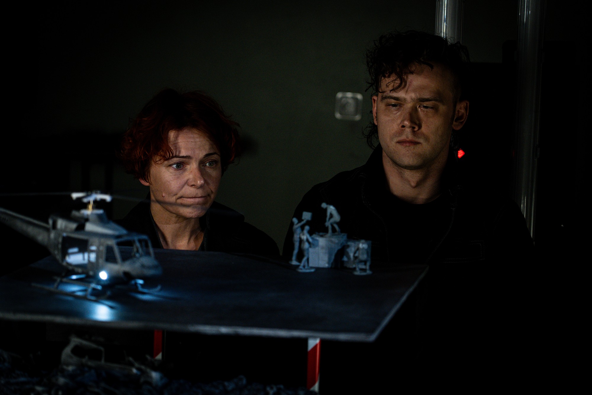 Miniatuurid mängivad sõjaõudused teatrilaval suureks