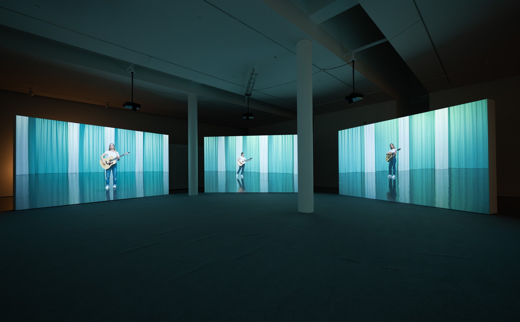 Hämarad toad ja valgus tunneli lõpus