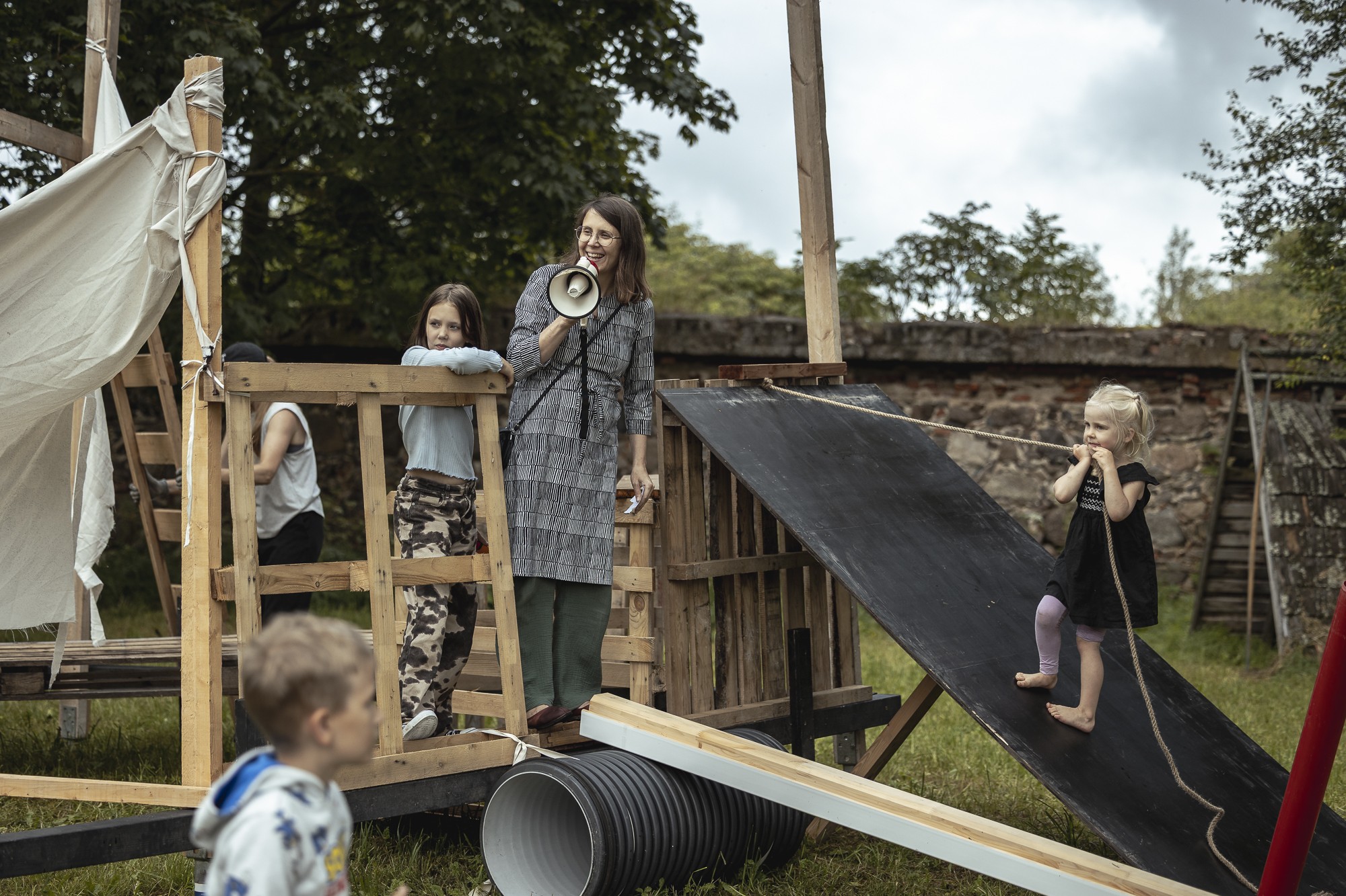 Sisemiselt ilus kolahoov