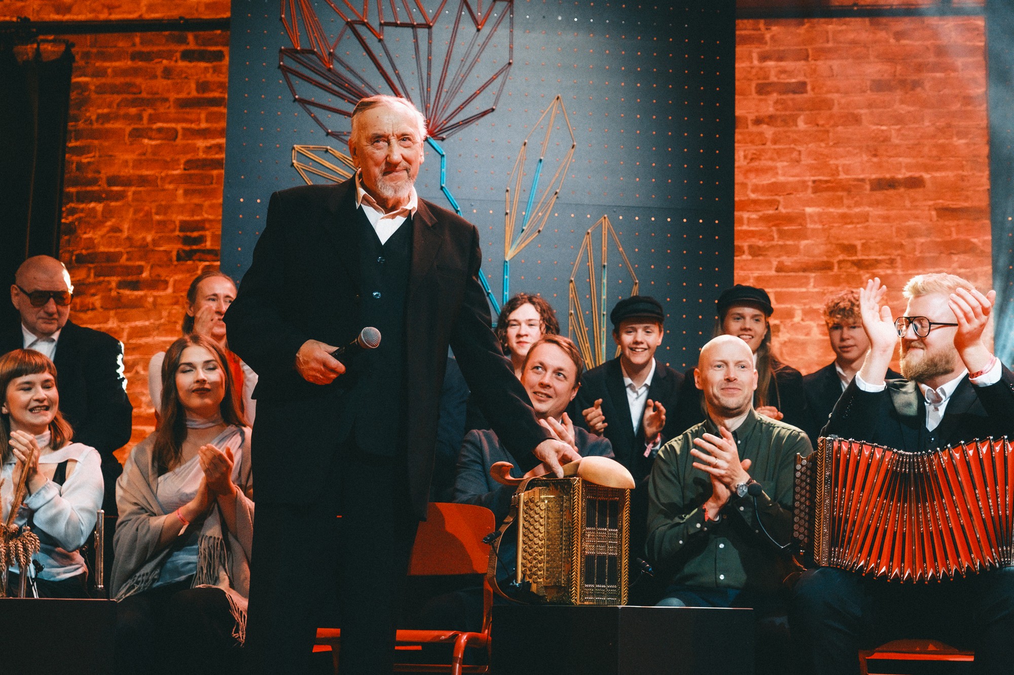 Valimiseelne lõikuspidu Viljandis