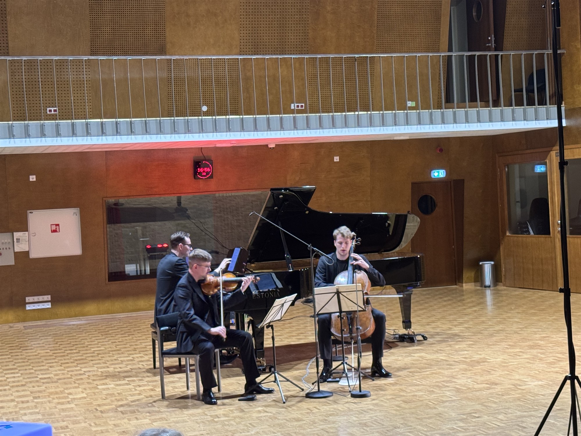 Kolm heliloojat, kolm ajastut, &uuml;ks hingamine