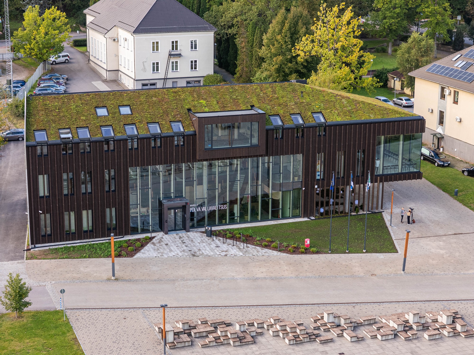 Põlva raekoda ja keskväljak ning Eesti regionaalareng