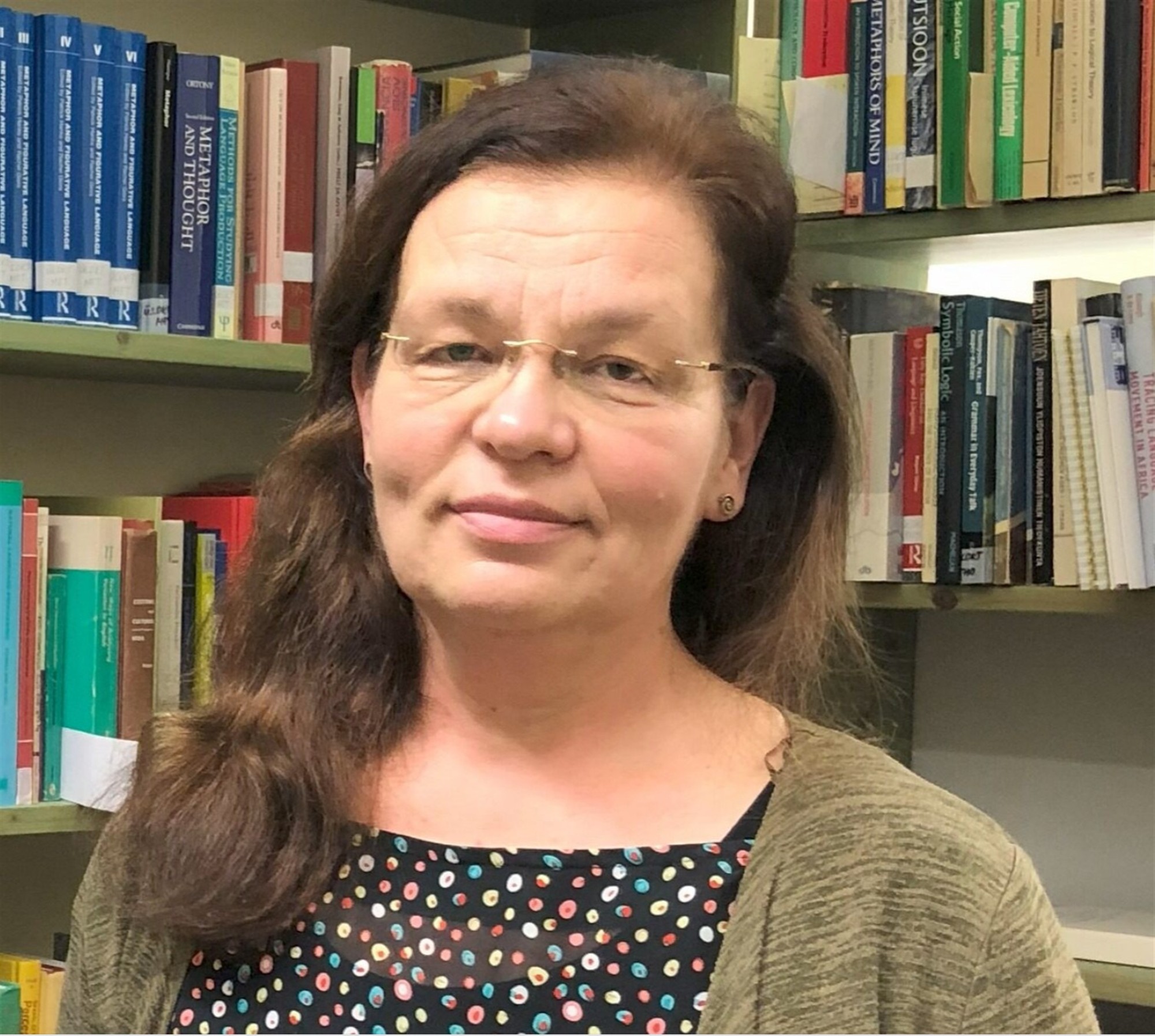 Pealelend – Ilona Tragel, Tartu ülikooli keeleteadlikkuse ja eesti keele õppe professor, konverentsi korraldaja