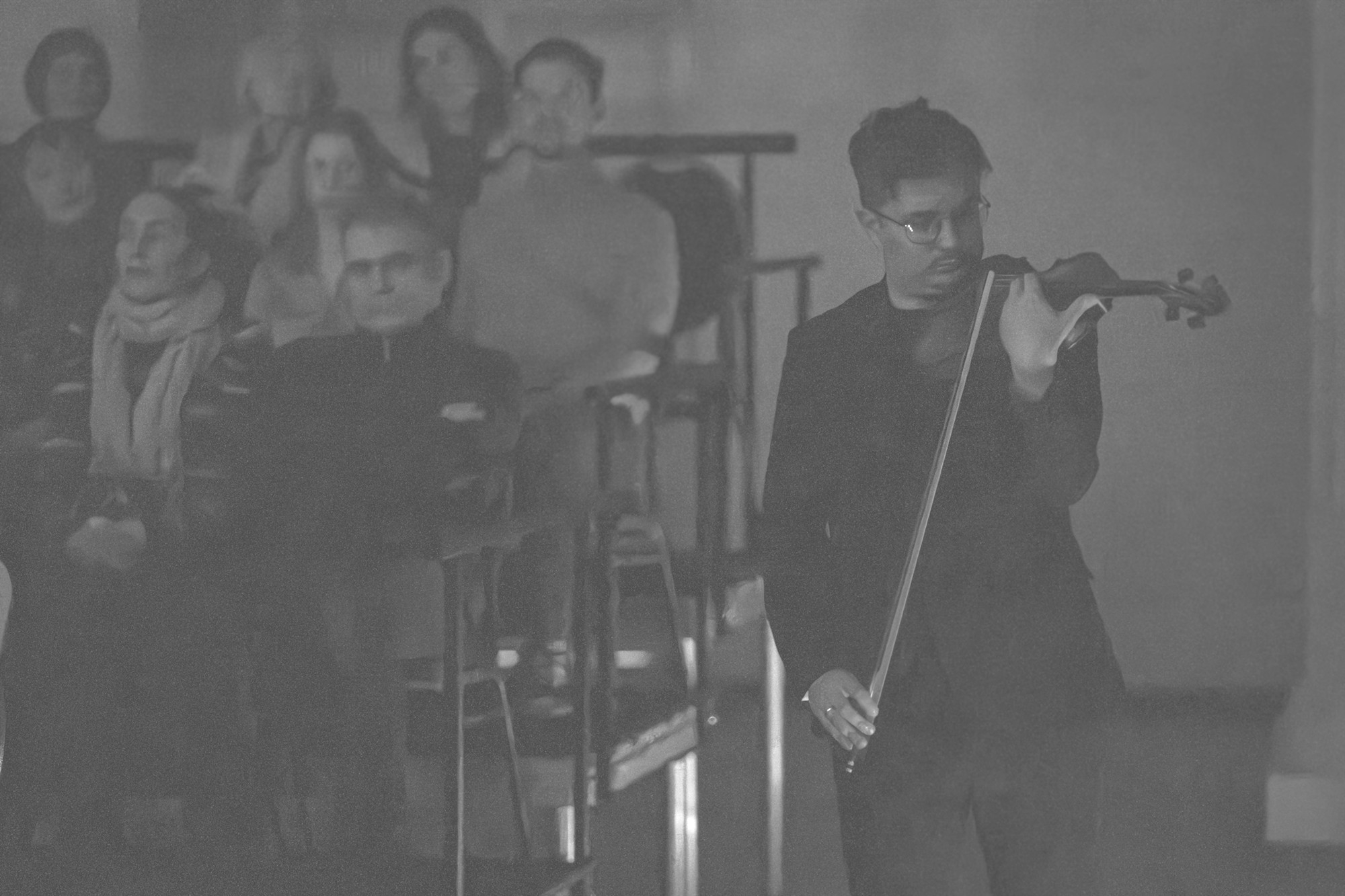 Kui pimedus &otilde;petab kuulama